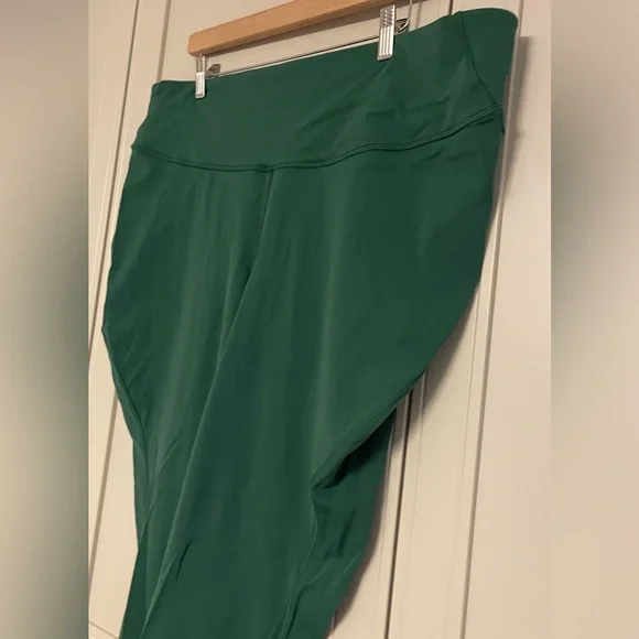 Lululemon Base Pace High-Rise Running Tight 28" *Brushed Nulux - Everglade Green - Picture 7 of 13